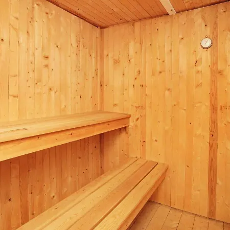 Luxurious Holiday In Hals With Sauna Øster Melholt