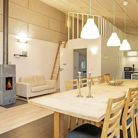 Hébergement de vacances Luxurious Holiday In Hals With Sauna
