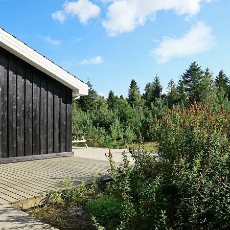 Luxurious Holiday In Hals With Sauna Øster Melholt